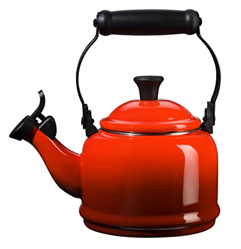 Le Creuset Demi Wasserkessel, Emaillierter Karbonstahl, 1.1 L, Kirschrot von LE CREUSET