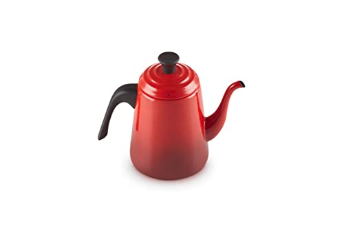 Le Creuset Drip Wasserkessel, Emaillierter Karbonstahl, 0,7 L, Kirschrot, 40110020600000 von LE CREUSET