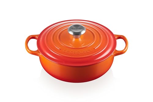 Le Creuset Emaillierter Gusseisen-Signature Sauteuse-Backofen, 3,5 qt, Flamme von LE CREUSET