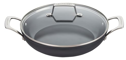 Le Creuset Essential Antihaft-Keramik-Schmorpfanne Pfanne mit Glasdeckel, 3,5 qt. ​ von LE CREUSET