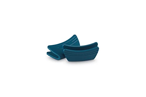Le Creuset 2er-Set Griffschutz aus Silikon, Anpassungsfähig, Hitzebeständig bis 250°C, Deep Teal, 93010300642000 Le Creuset 2er-Set Griffschutz aus Silikon, Anpassungsfähig, Hitzebeständig bis 250°C, Deep Teal, 93010300642000 von LE CREUSET