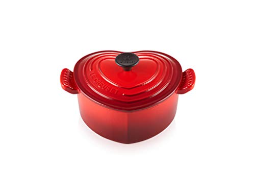 Le Creuset Gusseisen-Bräter, Herzform, Ø 20 cm, Für alle Herdarten inkl. Induktion geeignet, Kirschrot, 25105020602460 von LE CREUSET