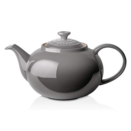 Le Creuset Klassische Teekanne aus Steinzeug, 1,3 Liter, für 3–4 Tassen, Flint, 70702134440000 von LE CREUSET