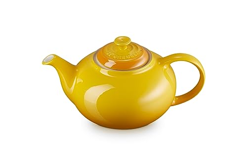 Le Creuset Klassische Teekanne aus Steinzeug, 1,3 Liter, für 3–4 Tassen, Nectar, 70702136720000 von LE CREUSET