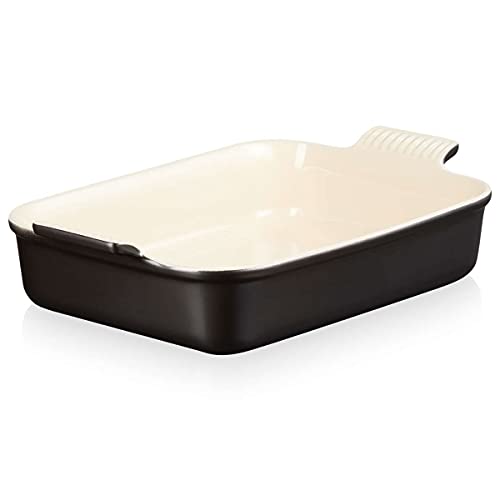 Le Creuset Rechteckige Auflaufform Tradition aus Steinzeug, 32 cm, 2.31 kg, Schwarz matt, 71102320000001 von LE CREUSET