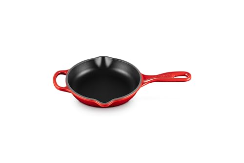 Le Creuset Signature Gusseisen Brat- und Servierpfanne, Rund, Ø 16 cm, Für alle Herdarten inkl. Induktion geeignet, 1,15 kg, Kirschrot, 20182160600422 von LE CREUSET