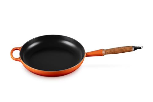 Le Creuset Signature gusseiserne Bratpfanne mit Holzgriff 26 cm Ofenrot, 20258260900422 von LE CREUSET