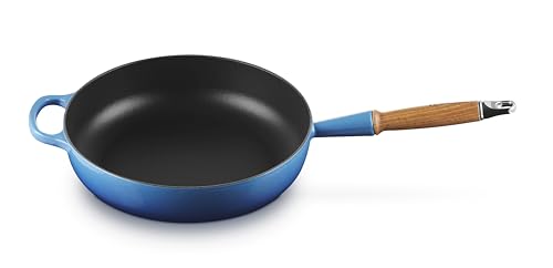 Le Creuset Signature gusseiserne Sautépfanne mit Holzgriff 28 cm Azure Blue, 20259282200422 von LE CREUSET
