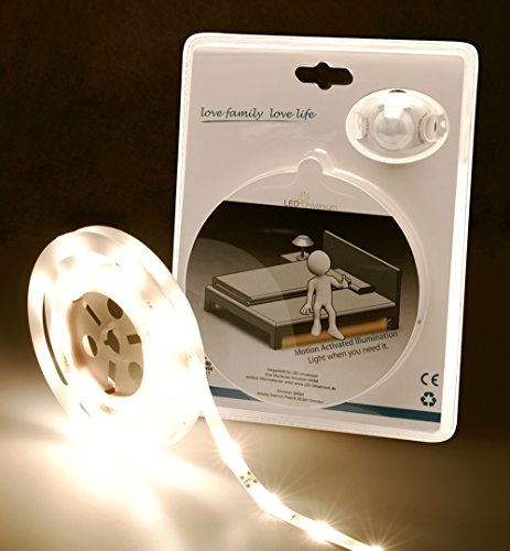 LED Universum LED Bettbeleuchtung warmweiß für ein Einzelbett mit Bewegungsmelder und Helligkeitssensor (LED Set 12V mit Netzteil, Bewegungssensor, 1,2m Länge) von LED Universum