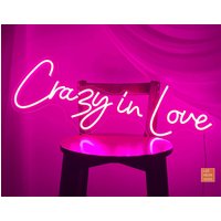 Crazy in Love Neon Schild, Liebe Neon, Schlafzimmer Leuchtschilder, Neon Licht Schild, Wohnzimmer, Paar Schilder, Hochzeitsschilder, Valentines von LEDNeonSignsbyStu