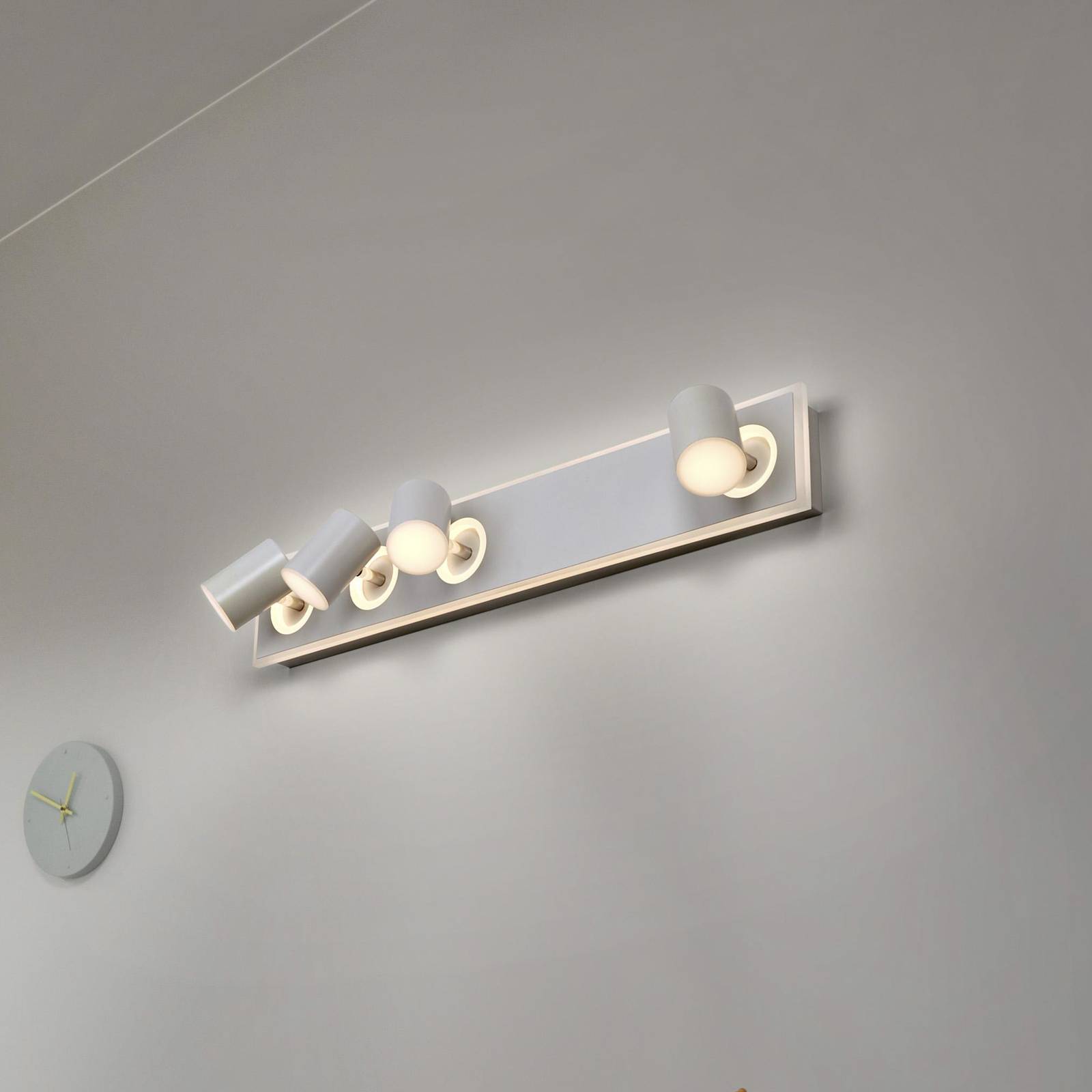 LEDVANCE LED-Deckenstrahler Mars, 5-fl., 4 Spots, weiß von LEDVANCE