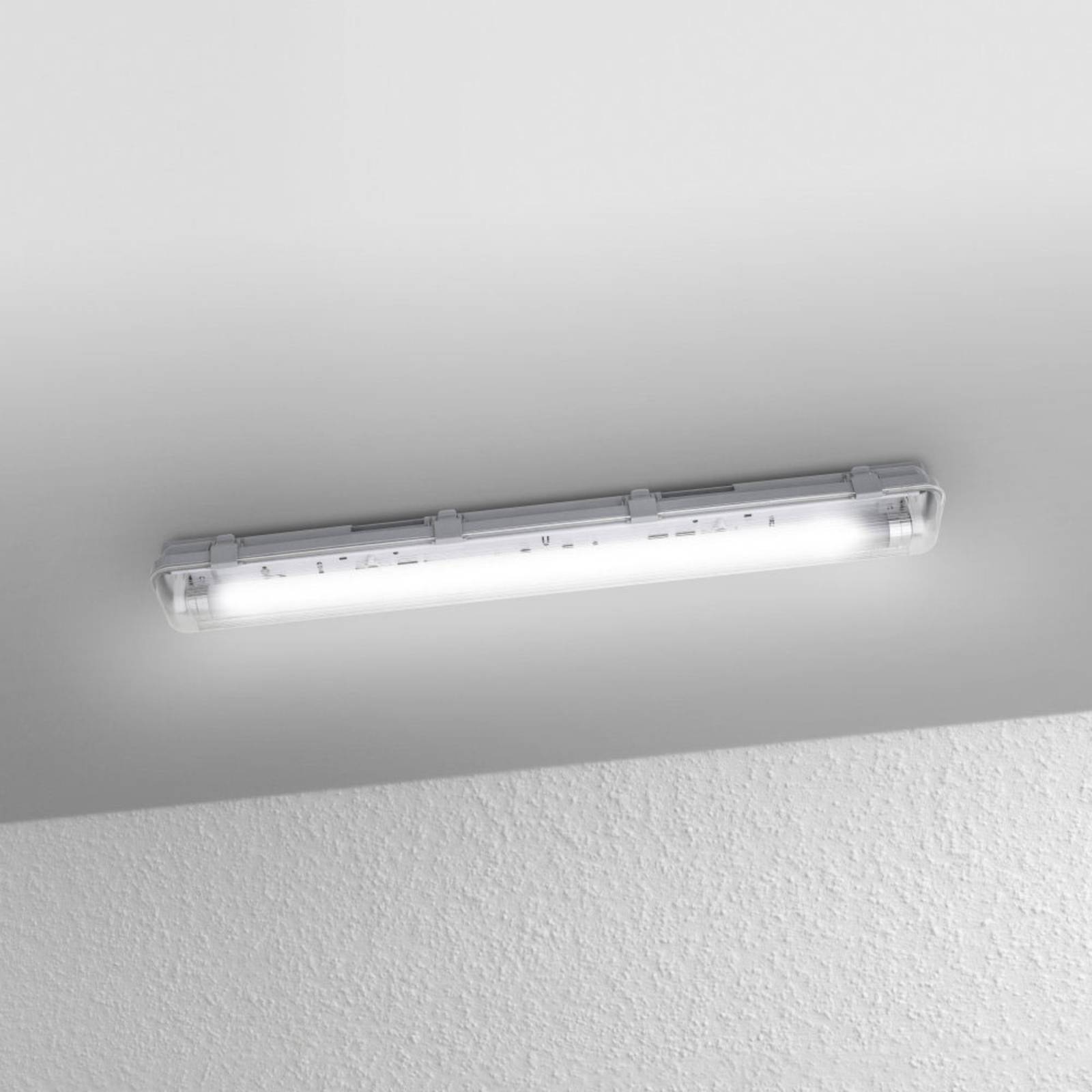 LEDVANCE Submarine Feuchtraumleuchte 60cm 1 x 8W von LEDVANCE