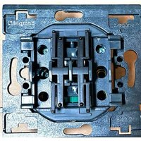Legrand - 084026 Sagane Doppel-Wechselschalter – zur Rollladensteuerung – 10 a Legrand - 084026 Sagane Doppel-Wechselschalter – zur Rollladensteuerung – 10 a von LEGRAND