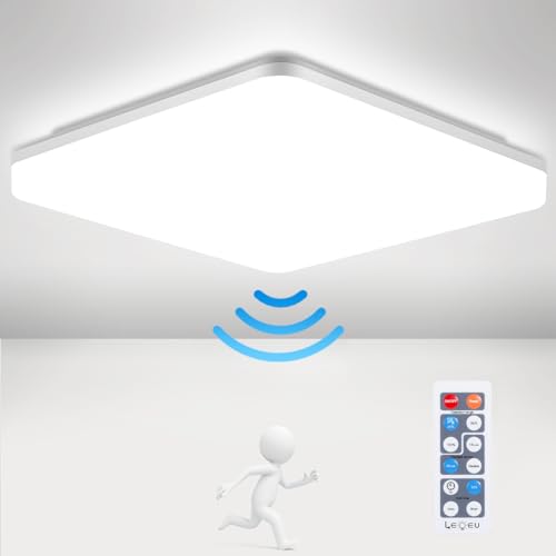 LED Deckenleuchte mit Radar Bewegungsmelder, 18W Deckenlampe mit Fernbedienung, 4000K Lampe mit Bewegungsmelder innen, IP54 Sensorlampe für Bad Flur Balkon Garage Keller Treppen, 22x4.8cm von LEOEU