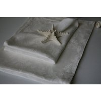 Leinen Weißes Damast Jacquard Design Handtuch Mit Rosen Design/ Badetuch Hygge Bio/ Strandtuch/Hand Handtuch/ Umweltfreundliches von LGlinen