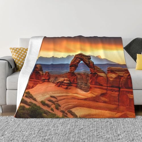 Arches Nationalpark-Überwurfdecke, leicht, superweich, Flanelldecken, gemütlich, warm, Mikrofleece-Decken, Heimdekoration für Couch, Sofa, Bett, Wohnzimmer, 127 x 101 cm Arches Nationalpark-Überwurfdecke, leicht, superweich, Flanelldecken, gemütlich, warm, Mikrofleece-Decken, Heimdekoration für Couch, Sofa, Bett, Wohnzimmer, 127 x 101 cm von LHDGBNV