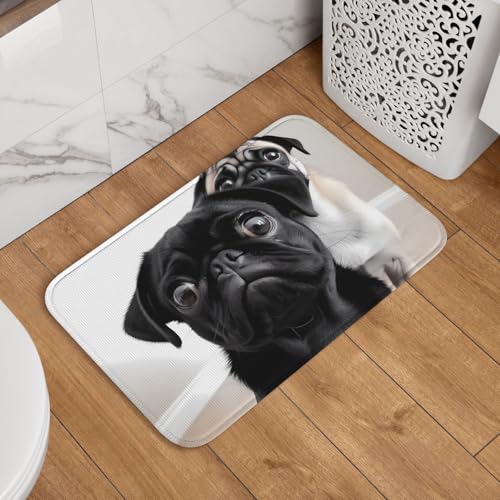 Fußmatte mit niedlichem Mops-Motiv, rutschfest, saugfähig, weich, waschbar, Bodenmatte, moderner Teppich für stilvolle Küche, Schlafzimmer, Badezimmer, Dekoration, 40,6 x 61 cm Fußmatte mit niedlichem Mops-Motiv, rutschfest, saugfähig, weich, waschbar, Bodenmatte, moderner Teppich für stilvolle Küche, Schlafzimmer, Badezimmer, Dekoration, 40,6 x 61 cm von LHDGBNV