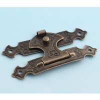 Antique Geprägte Box Riegel 2 Stück 62 32 Mm Vintage Haspe Hardware Brust Koffer Schnalle Metallschloss Fangen Holzkisten Machen von LIKEBAGS