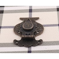 Vintage Geprägt Eemtorte Box Riegel 45 36mm Antike Hasp Hardware Brust Koffer Schnalle Metall Schloss Fangen Holzboxen Machen von LIKEBAGS