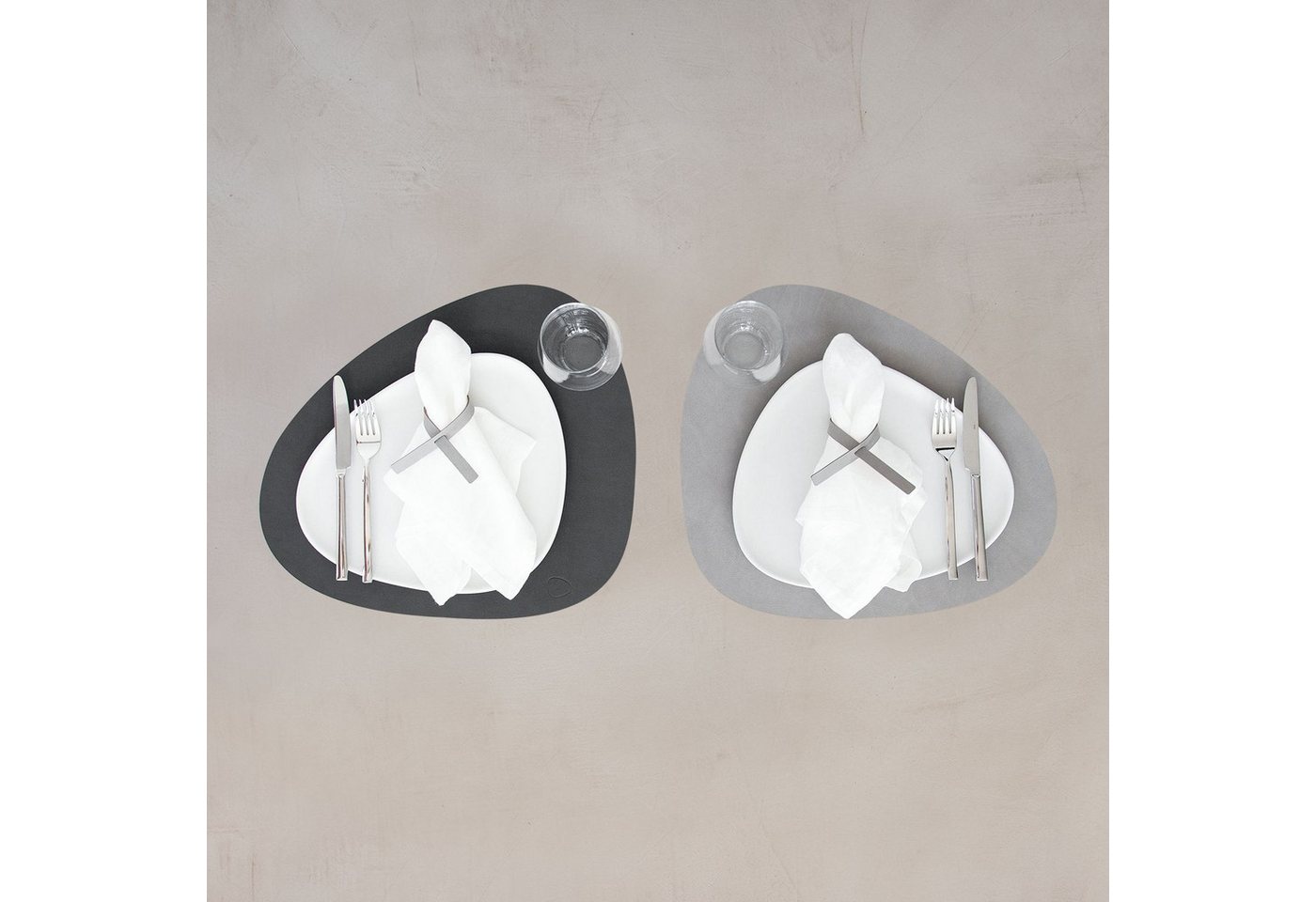 LIND DNA Platzset Tischset Curve wendbar anthrazit/hellgrau LIND DNA Platzset Tischset Curve wendbar anthrazit/hellgrau von LIND DNA