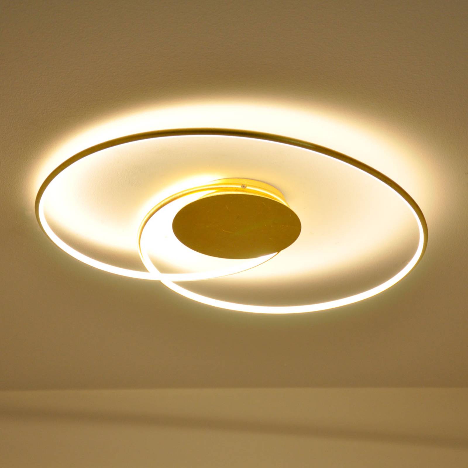 Lindby LED-Deckenlampe Joline, Ø 74 cm, goldfarben, Metall Lindby LED-Deckenlampe Joline, Ø 74 cm, goldfarben, Metall von LINDBY