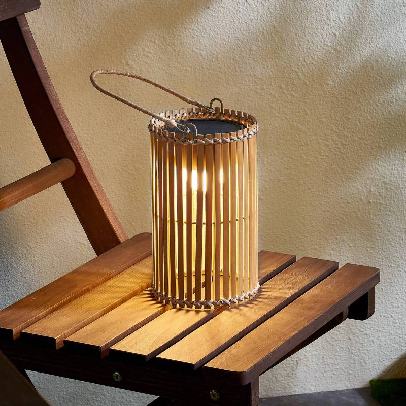 Lindby LED-Solar-Tischleuchte Amaria, Bambus, Ø 12 cm von LINDBY