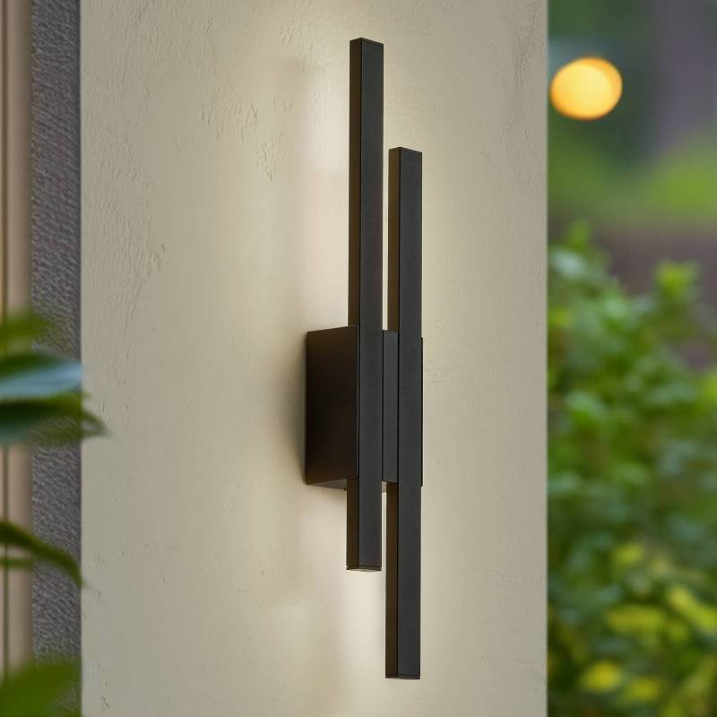 Lindby LED-Außenwandleuchte Sakari, schwarz, Alu, 59 cm hoch von LINDBY
