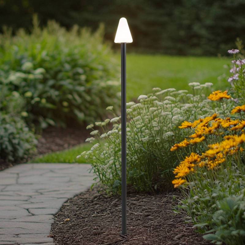 Lindby LED-Erdspießleuchte Selinda, schwarz, Höhe 100 cm Lindby LED-Erdspießleuchte Selinda, schwarz, Höhe 100 cm von LINDBY