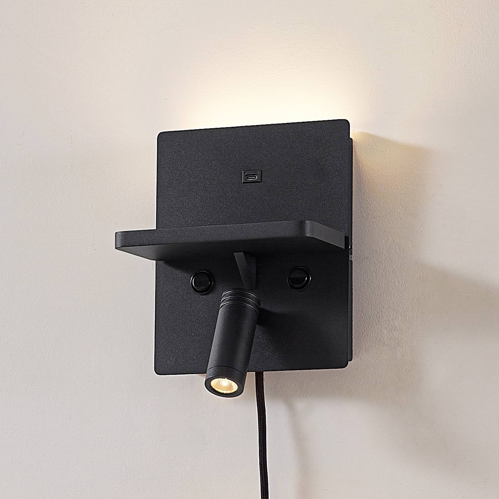 Lindby LED-Wandlampe Auden, schwarz, Stecker, Ladestation von LINDBY
