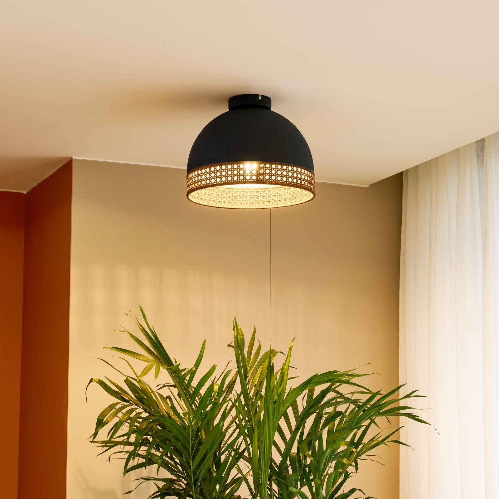 Lindby Lonnaris Deckenlampe mit Rattan, fest von LINDBY