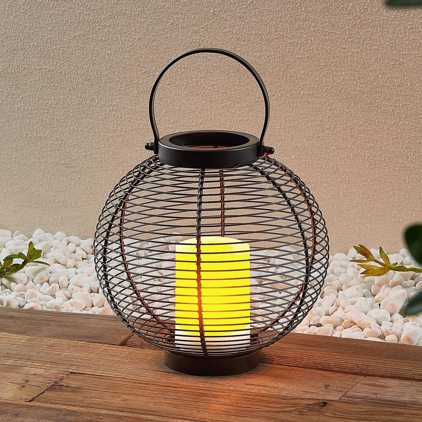 Lindby Mairuna LED-Solar-Laterne, schwarz, 22,7 cm Lindby Mairuna LED-Solar-Laterne, schwarz, 22,7 cm von LINDBY