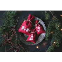 Rote Stofftaschen Weiß Engel/Leinen Weihnachten Tasche Geschenktüte Natur Set Mit 3 Roten Taschen von LINOHAZE