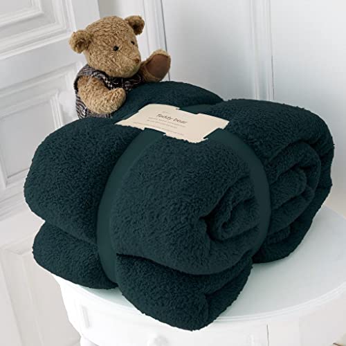 LIZZIE JACOBS Superweiche, luxuriöse Teddybär-Überwurf, warm, gemütlich, für Sofa, Sofa, Bett, Sherpa-Fleece-Decke, antiallergen, Reisedecke, Kinder, Erwachsene, Doppelbett, 130 x 180 cm, Grün von LIZZIE JACOBS