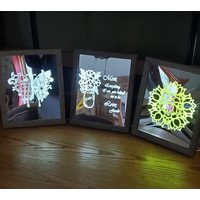 Led Beleuchteter Spiegel, Individuell Gravierter Led-Spiegel, Wohnkultur, Muttertagsgeschenk, Geschenke Für Sie, Ihn, Angepasst, Personalisierter von LJEngravedMemories