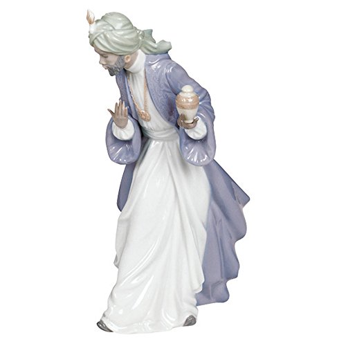 Nao Porcelain by Lladro KING BALTHASAR WITH JUG RELIGIOUS COLLECTION 2000414 von LLADRÓ