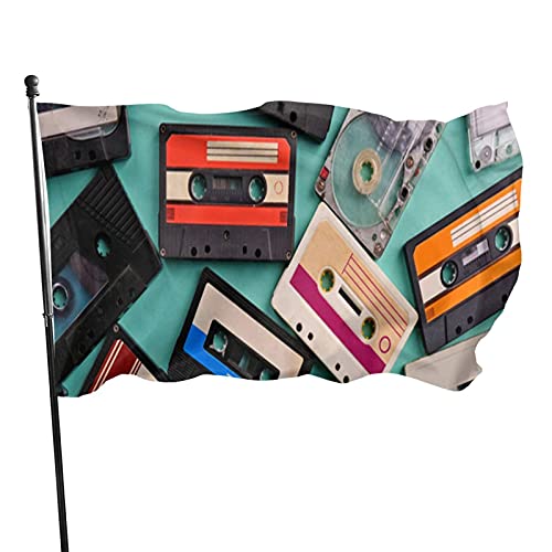 Flagge, 90 x 152 cm, altes Kassettenband, lebendige Farben, Outdoor-Sport-Banner, lichtbeständiges Polyester, Hofflagge mit 2 Messingösen für Innen- und Außendekoration von LLLDHGCBSS