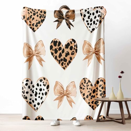 Kuscheldecke für den Winter, Warme Tiermuster Herzform Fleecedecke für Kalte Tage Liebe Leopardenmuster Flanelldecke Süß Schleife Sofadecke Flauschig Weich für Bett Couch, 150x200 cm Kuscheldecke für den Winter, Warme Tiermuster Herzform Fleecedecke für Kalte Tage Liebe Leopardenmuster Flanelldecke Süß Schleife Sofadecke Flauschig Weich für Bett Couch, 150x200 cm von LLponhg