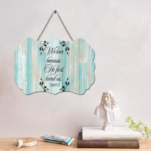 LMMIXEE Holzschild mit Aufschrift "Love Because He First Loved Us", Jesus, Bibelvers, Holzschild, Bauernhaus, rustikale Familie, Wandkunst, christliches Zitat für Zuhause, Küche, Badezimmer LMMIXEE Holzschild mit Aufschrift "Love Because He First Loved Us", Jesus, Bibelvers, Holzschild, Bauernhaus, rustikale Familie, Wandkunst, christliches Zitat für Zuhause, Küche, Badezimmer von LMMIXEE