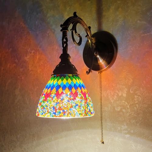 LOGT Tiffany Wandleuchte mit Schalter Retro Landhausstil Wandlampe Viktorianisch Vintage Deko Leuchte Wand Nachttischlampe Handgemacht Buntglas Schirm Wandbeleuchtung mit Zugschalter Metallsockel E27 von LOGT