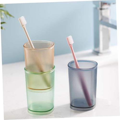 LOLIPPYY 3 Stück Mundspülbecher mit Zahnbürstenschlitz Transparente Leichte und Wiederverwendbare Zahnputzbecher in Grün Gelb Blau Geruchsneutral Platzsparend für Badezimmer Haushalt von LOLIPPYY