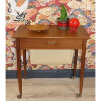 60Er Jahre Opal Teak Nähkasten Aufbewahrung Langbeinig Auf Rollen Nähkorb Sixties Mid Century Retro Vintage von LOOKandVINTAGE