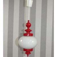 70Er Jahre Hawill Hängelampe Deckenlampe Kunststoff Weiß/Rot Mid Century Retro Vintage Plastic von LOOKandVINTAGE