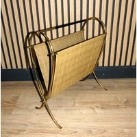 Extrem Formschöner Filigraner Sixties Zeitungsständer Messing Kunststoff Magazine Rack Tiki 50Er Jahre Mid Century Vintage Retro Design von LOOKandVINTAGE