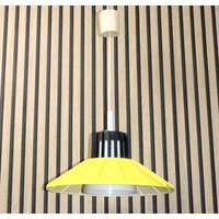 Leichte 70Er Jahre Hängelampe Deckenlampe Kunststoff Gelb Space Age 1970Er Plastic Lampshade Yellow White Retro Vintage von LOOKandVINTAGE