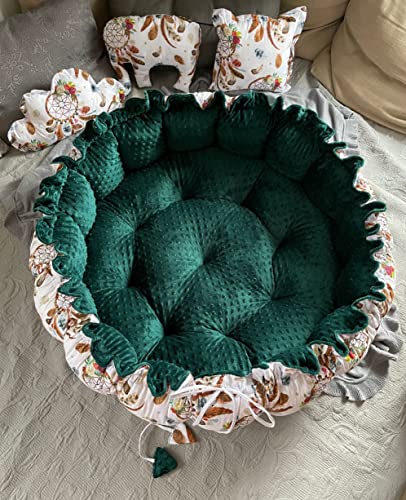 LOOLAY Babynest 3in1 XXL – Nestchen Baby Spielmatte und Reisebett 90/155cm - Handgemacht aus Baumwolle mit Rüschen - Ideal fur Zwillinge (Traumfänger Boho/Königsgrün Minky) von LOOLAY