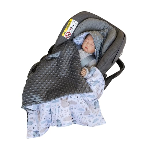 LOOLAY Einschlagdecke Babyschale - Babydecke Autositz 90x90 cm - Fußsack für Autositz Ganzjahresdecke - Minky und Bio-Baumwolle - 3 und 5 Punkt Gurt kompatibel (Hase) von LOOLAY
