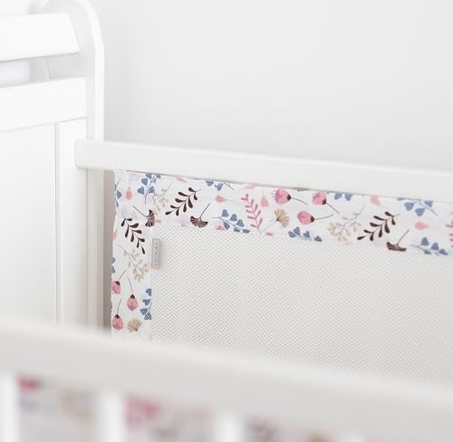 LOOLAY Bettumrandung für 140 x 70 cm Babybett – 2 Teiliges 130 x 30 cm Atmungsaktives Bettumrandung aus Netzstoff – Babybett Umrandungen – Klettverschluss stark Befestigung (Rosa Beige Blumen) von LOOLAY