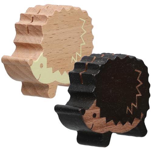 LOORGVEL 2 Stück Holz Mini Kartenhalter Niedlicher Igel Tischkartenhalter für Fotos Notizen Menükarten Halterung Kompakt Leicht für Hochzeit Geburtstag Restaurant Dekor in Natur und LOORGVEL 2 Stück Holz Mini Kartenhalter Niedlicher Igel Tischkartenhalter für Fotos Notizen Menükarten Halterung Kompakt Leicht für Hochzeit Geburtstag Restaurant Dekor in Natur und von LOORGVEL
