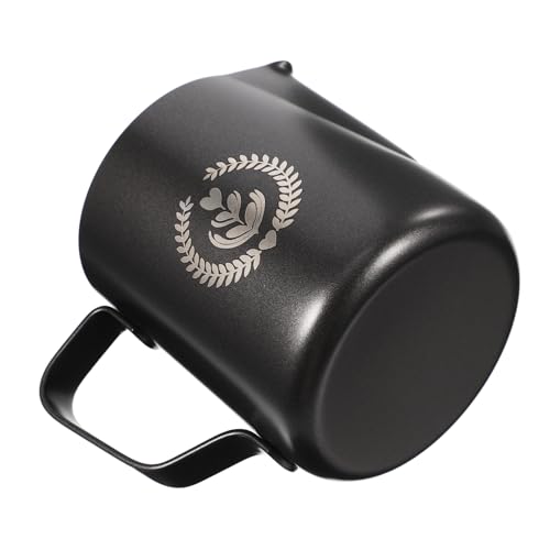 LOORGVEL Milchaufschäumer Kännchen Edelstahl mit Messskala Spitzem Ausguss Ergonomischer Griff für Latte Art Cappuccino Zuhause Bar Gebrauch LOORGVEL Milchaufschäumer Kännchen Edelstahl mit Messskala Spitzem Ausguss Ergonomischer Griff für Latte Art Cappuccino Zuhause Bar Gebrauch von LOORGVEL