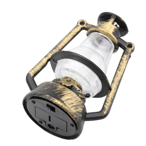 LOORGVEL Miniatur Kerosinlampe Modell aus Robustem Material Dekorative Leuchtende Retro laterne für Puppenhaus Zubehör Miniatur Landschaftsdeko Foto requisit und Sammlerstück LOORGVEL Miniatur Kerosinlampe Modell aus Robustem Material Dekorative Leuchtende Retro laterne für Puppenhaus Zubehör Miniatur Landschaftsdeko Foto requisit und Sammlerstück von LOORGVEL